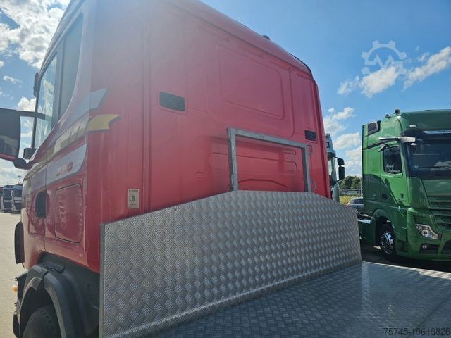 Standard SZM SCANIA 164 G 580 *V8*RETARDER*ACC*STANDHEIZUNG*KLIMA