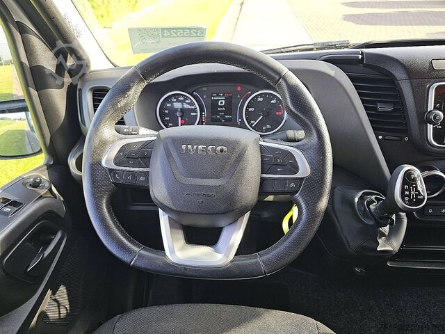 Loading platform IVECO DAILY 35C18 ac automaat EURO6