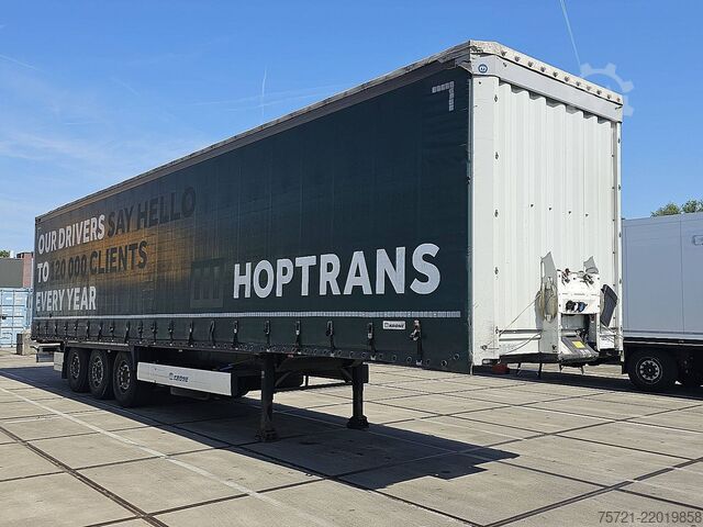 Sliding tarpaulins KRONE SD