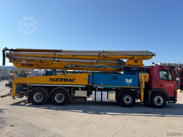 Concrete pump truck Volvo FM460