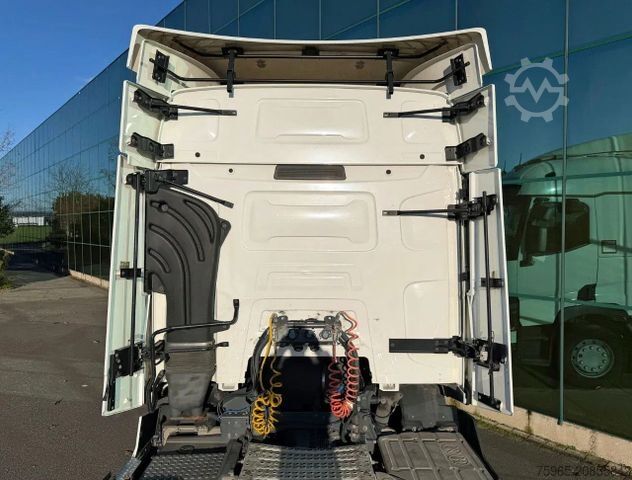 Standard SZM RENAULT T460 EURO 6 ONLY 318.000 KM 2X TANKS TOP CONDITI