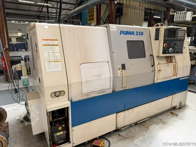 CNC lathe DAEWOO PUMA 250B