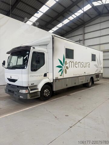 Renault Midlum 220 MEDICAL TRUCK / MEDICAL LORRY / MEDICAL VEHICLE Renault Midlum 220 MEDISCHE VRACHTWAGEN /CAMION MEDICAL...