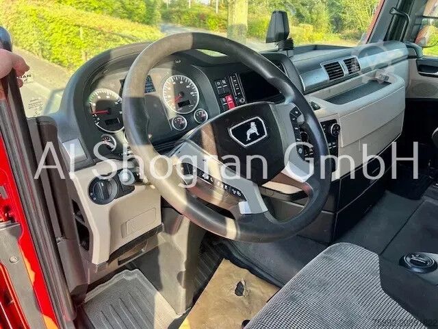 Standard-SZM MAN TGX 18.500 Retarder / Voll Luft / Eu6 /2 x Tank