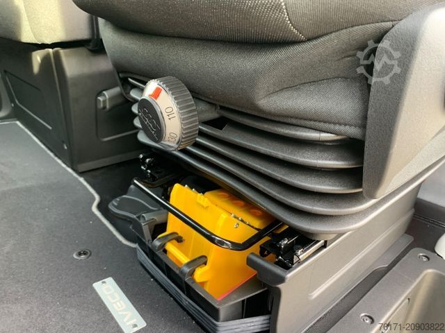 Dreiseitenkipper IVECO Daily 70C18HA8 3SKIPPER TRACTI TEMP LED NAVI AHK