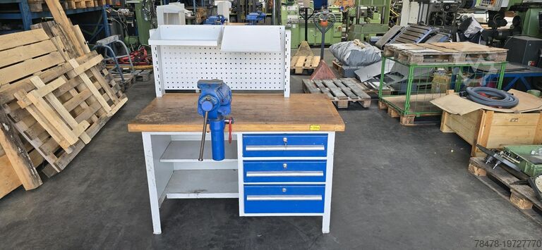 Werkbank mit Schraubstock Werkbank