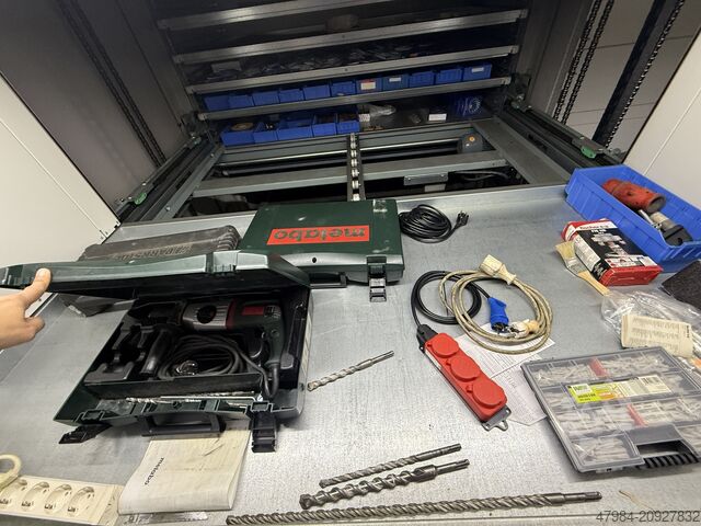 Paternoster with contents SSI Schäfer SHUTTLE-250-1850 x 863-NT