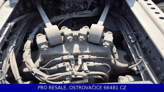 Volume tractor unit MERCEDES-BENZ ACTROS 1851 LSNRL MEGA EURO 6 + PARKCLIMA