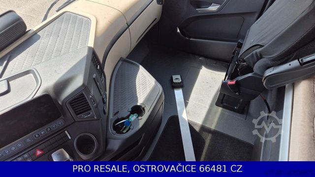 Volume tractor unit MERCEDES-BENZ ACTROS 1851 LSNRL MEGA EURO 6 + PARKCLIMA