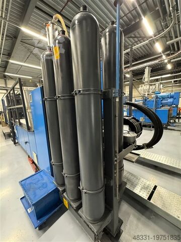 Injection molding machine over 5000 KN STORK S+6600 8650 rep