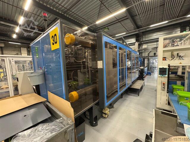 Injection molding machine over 5000 KN STORK S+6600 8650 rep