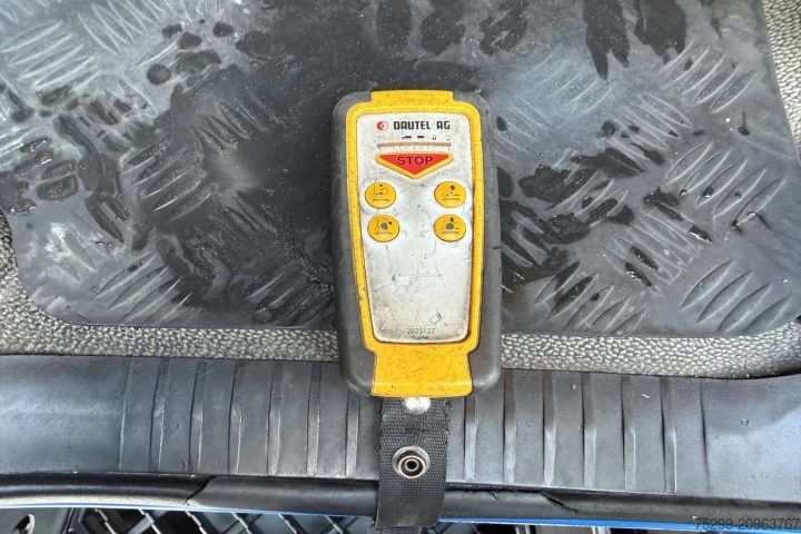 Flatbed truck with tarp Renault D Wide 18.320 4x2 Plane/HB  / Swiss-Vehicle