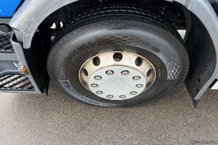 Flatbed truck with tarp Renault D Wide 18.320 4x2 Plane/HB  / Swiss-Vehicle