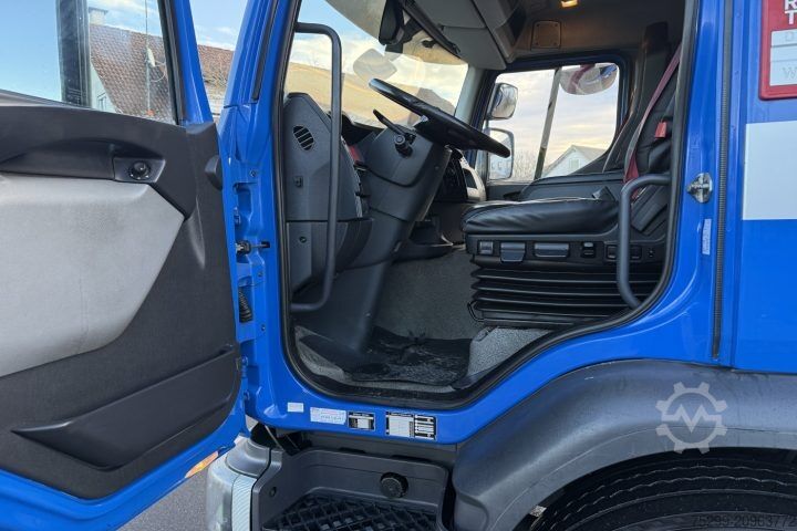 Truck mounted crane Renault D Wide 18.380 4x2 F130A.22 / Swiss-Vehicle