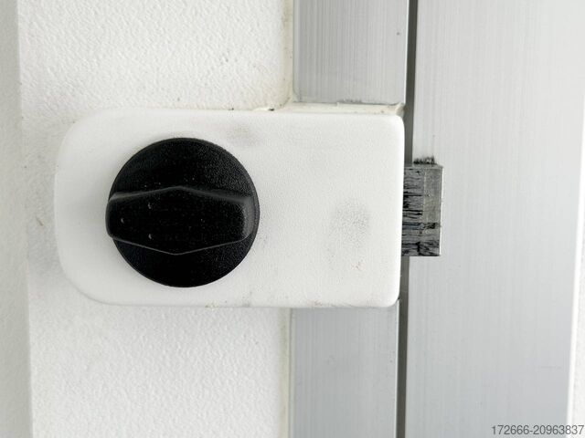 Kofferanhänger Blyss F2030HTD | RAMPE | SEITENTÜR 305X150X180CM 2000KG | FENSTER | KOFFERANHÄNGER