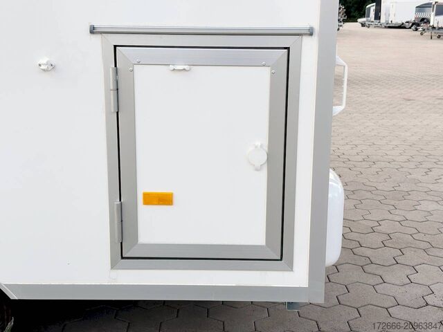 Verkaufsanhänger Blyss H15252HN | WEISS 250X203X230CM 1500KG VERKAUFSANHÄNGER | 2X VERKAUFSKLAPPE