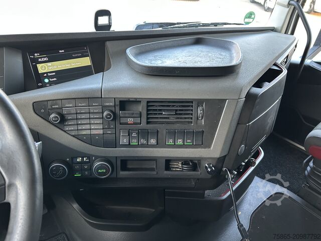 Standard tractor Volvo FH 460 Globetrotter XL / 911 dkm / VEB+ / Stand...