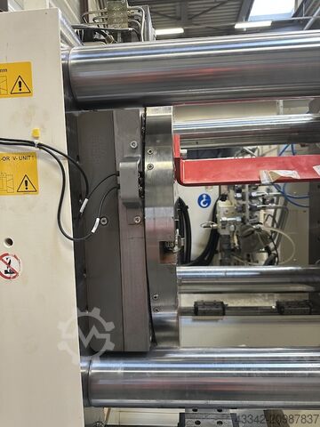 TWO K Injection  Molding Machine KRAUSS MAFFEI KM110-180-55CX V