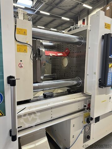 TWO K Injection  Molding Machine KRAUSS MAFFEI KM110-180-55CX V