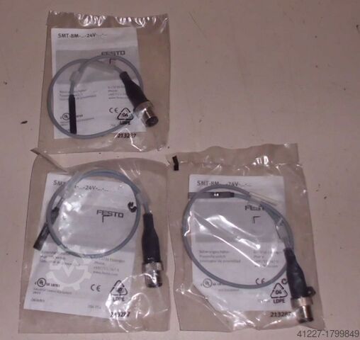 Proximity switch Festo SMT-8M