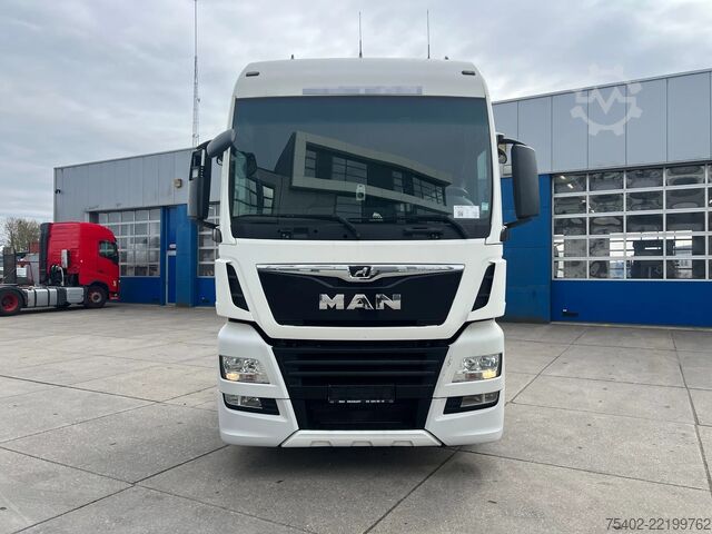 Standard tractor MAN TGX 18.470 / 2x Tank / Retarder / Euro 6