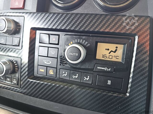 Standard-SZM RENAULT T 520 HIGH
