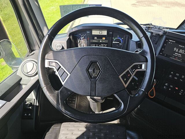 Standard-SZM RENAULT T 520 HIGH
