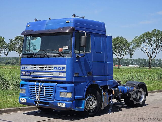 Standard-SZM DAF XF 95.380 SPACECAB EURO 2