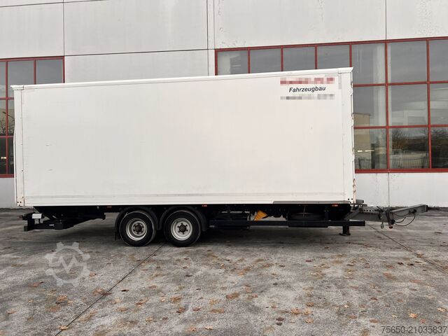 Box trailer Möslein TK0105D-L Weiß  Tandemkoffer Ladebordwand + Durchladbar