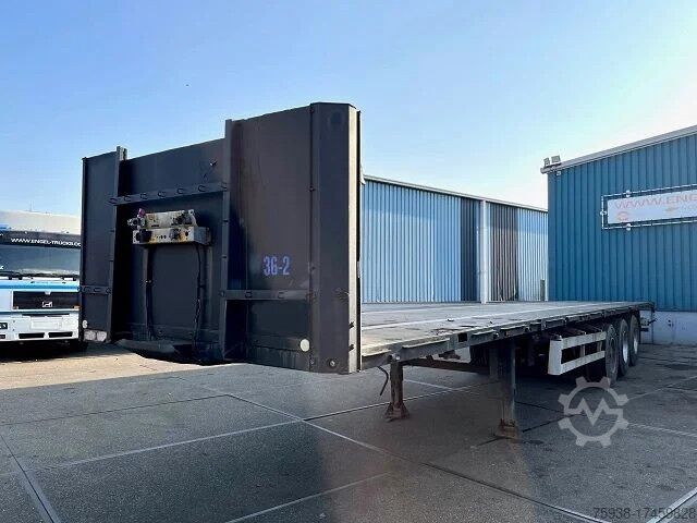 Platform trailer Van Hool 3B1047 13.60M. FLATBED TRAILER WITH 40FT TWISTL...
