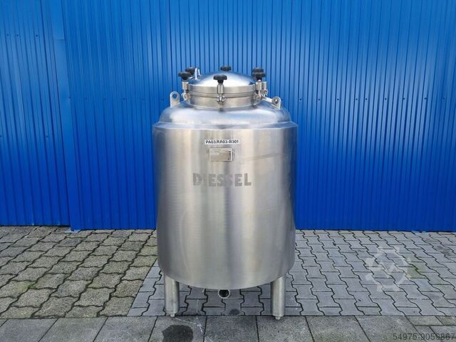 Stainless steel pressure vessel with insulation 10734