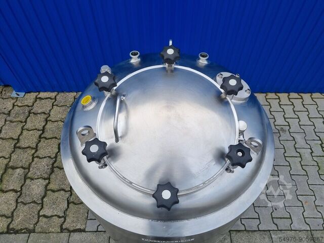 Stainless steel pressure vessel with insulation 10734