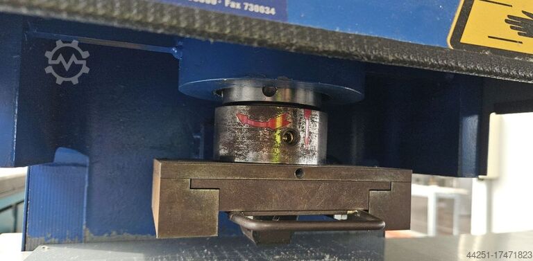 Stanze Schneidemaschine Presse Hoza EMU