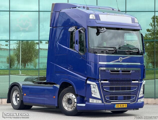Standard SZM VOLVO FH 13.460 ONLY 661.000 KM FULL SPOILER 2X TANKS