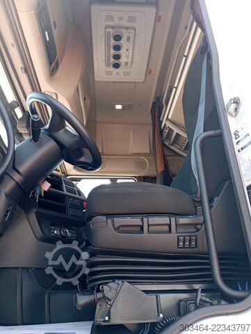 Standard tractor unit DAF XF 530 con ADR+PRESA DI FORZA+ GARANZIA
