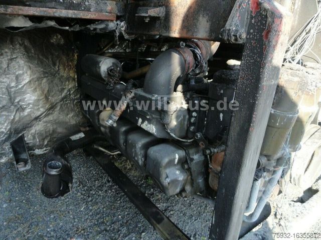 Intercity bus MERCEDES-BENZ O 550 INTEGRO - mit Brandschaden * TEILESPENDER