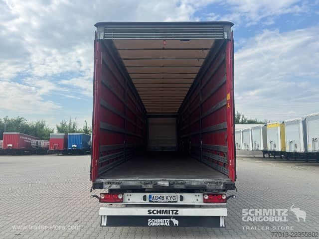 Auflieger mit Pritsche & Plane Schmitz Cargobull Curtainsider Mega