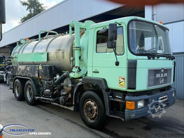 Saugfahrzeug MAN 33.362 6X4 Kolkenzuiger