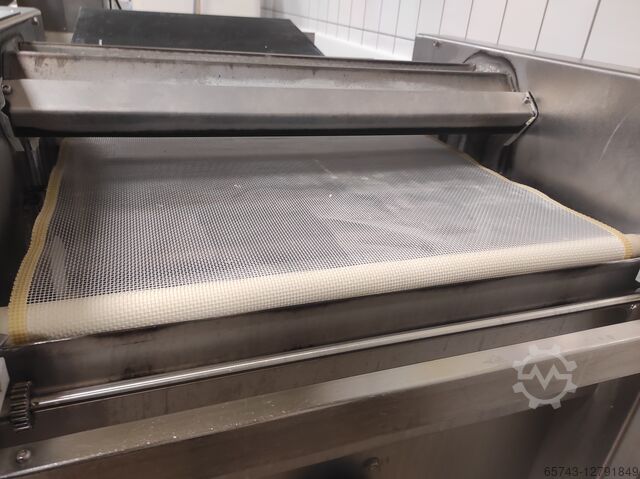 Pretzel leaching machine  
