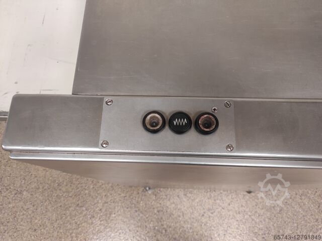 Pretzel leaching machine