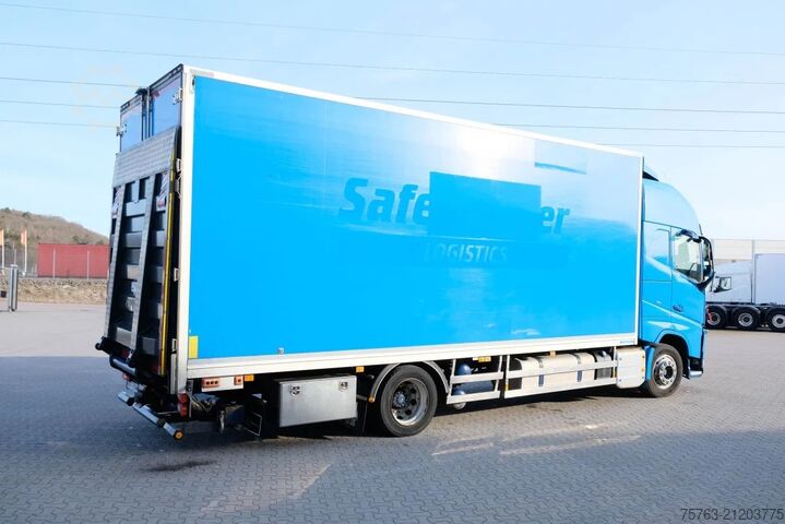 Koffer Volvo FH 13.420 Globetrotter XL 4x2 - Box - Loadlift ...