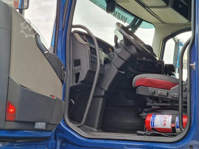 Koffer Volvo FH 13.420 Globetrotter XL 4x2 - Box - Loadlift ...