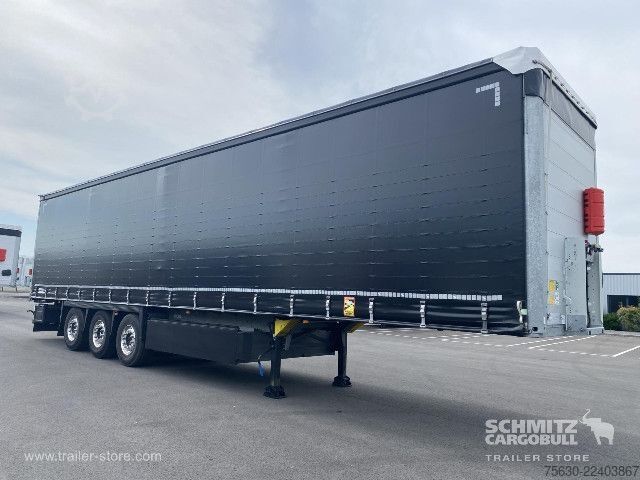 Auflieger mit Pritsche & Plane Schmitz Cargobull Semitrailer Curtainsider Coil
