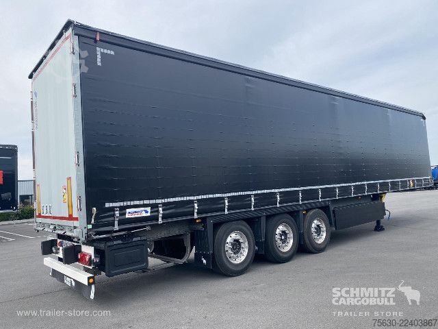 Auflieger mit Pritsche & Plane Schmitz Cargobull Semitrailer Curtainsider Coil