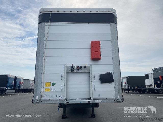 Auflieger mit Pritsche & Plane Schmitz Cargobull Semitrailer Curtainsider Coil