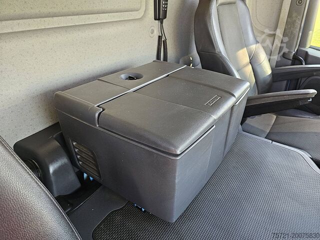 Koffer SCANIA P250 4X2MLB AIRCO WB 590