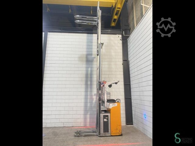 Stacker Still FXV16N