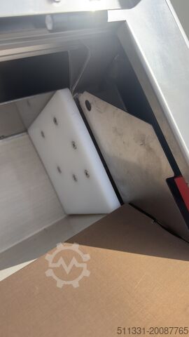 Dry ice blasting machine Cold Jet i3 Microclean DX / PALLET SHAVING