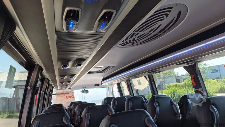 Minibus IVECO 2x Daily 70 Lagerfahrzrug Ferqui Sunrise 2,5 m B