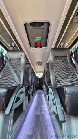 Minibus IVECO 2x Daily 70 Lagerfahrzrug Ferqui Sunrise 2,5 m B